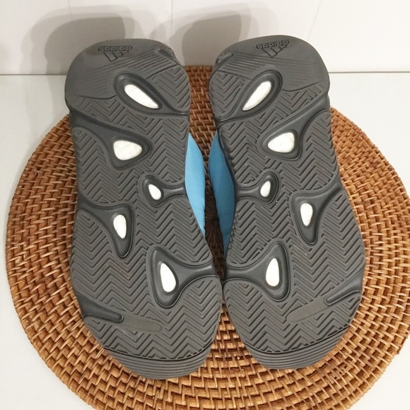 Yeezy Boost 700 MNVN Bright Blue GZ3079 - Size 7.5M Shoes - Picture 10 of 11